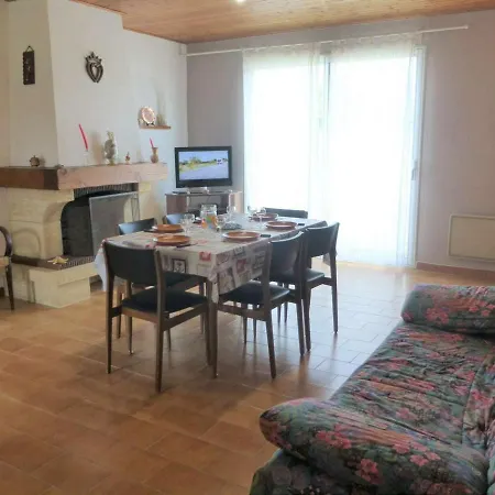 Maison Plain Pied Confort, Proche Plage, 6 Couchages, Terrasse, 2 Chambres, Parking, Wi-fi Optionnel - Fr-1-224a-383 *