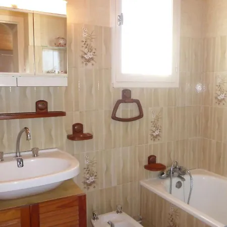 Maison Plain Pied Confort, Proche Plage, 6 Couchages, Terrasse, 2 Chambres, Parking, Wi-fi Optionnel - Fr-1-224a-383 *