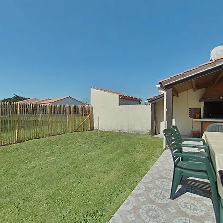 Maison Plain Pied Confort, Proche Plage, 6 Couchages, Terrasse, 2 Chambres, Parking, Wi-fi Optionnel - Fr-1-224a-383 *